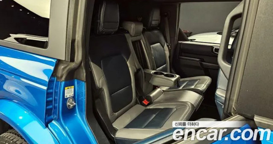 Ford Bronco 