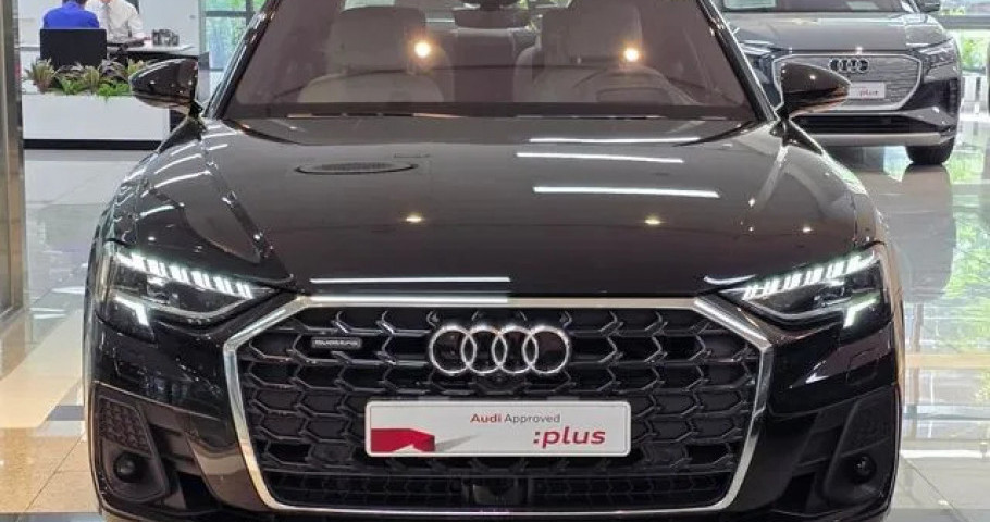 Audi A8 