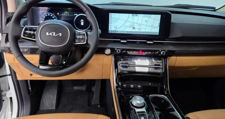 Kia Carnival 
