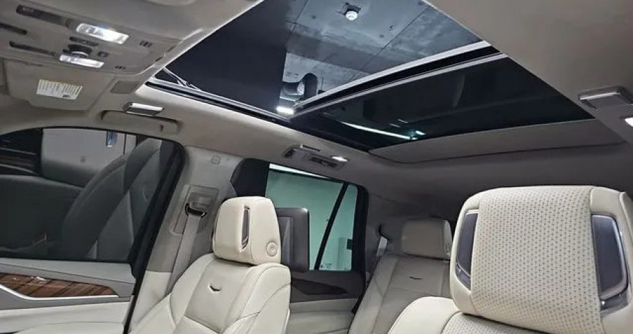 Cadillac Escalade 