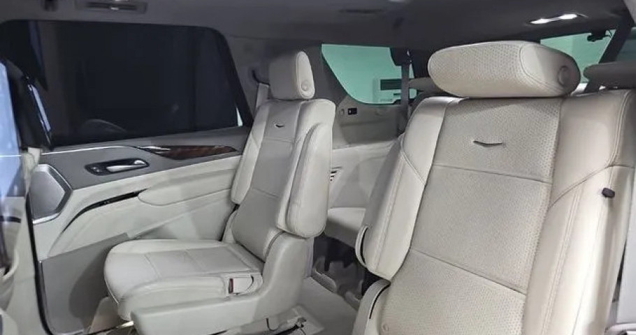 Cadillac Escalade 