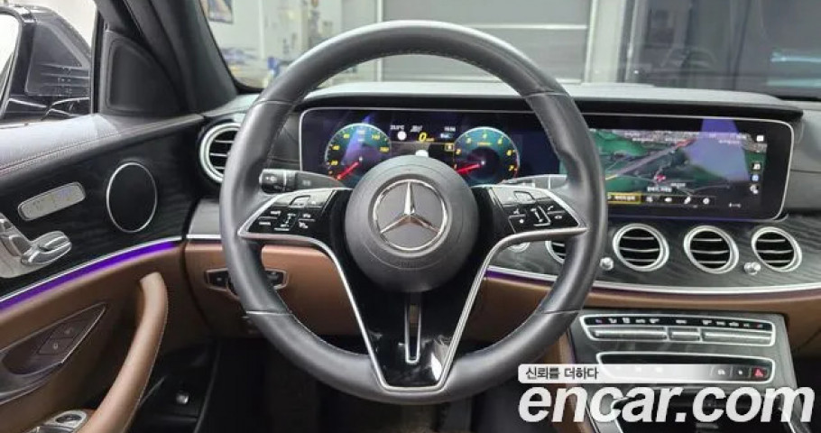 Mercedes-Benz E-Class 