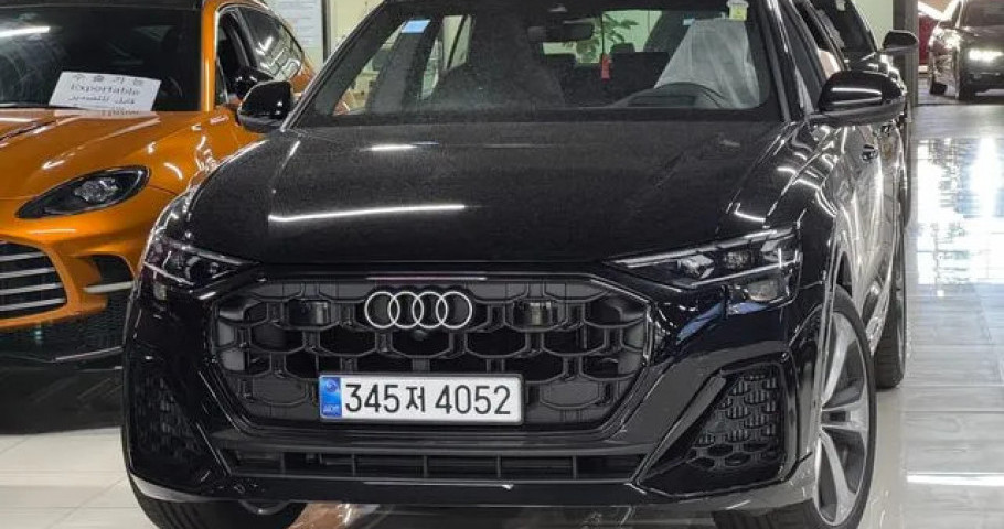 Audi Q8 