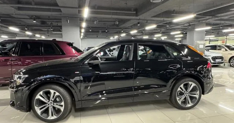 Audi Q8 
