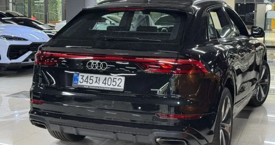 Audi Q8 