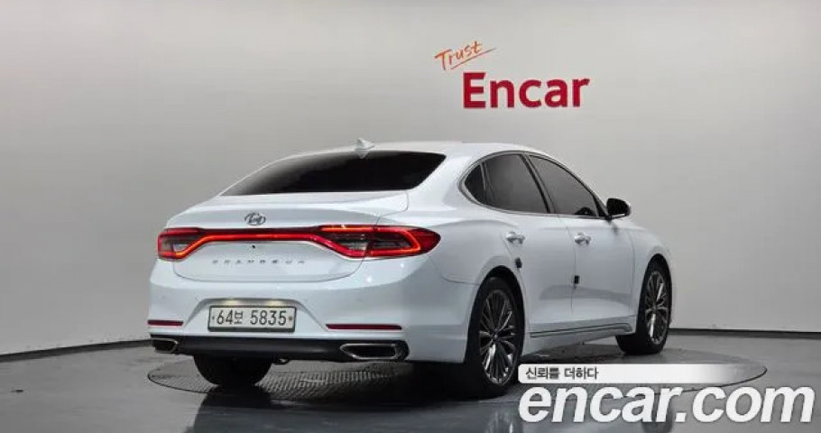 Hyundai Grandeur 