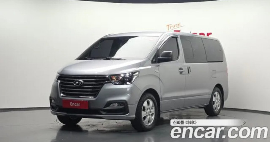 Hyundai Starex 
