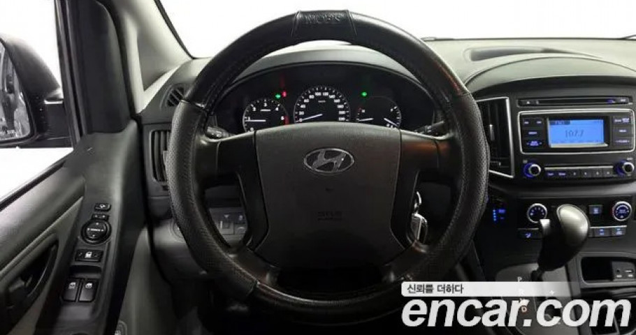 Hyundai Starex 