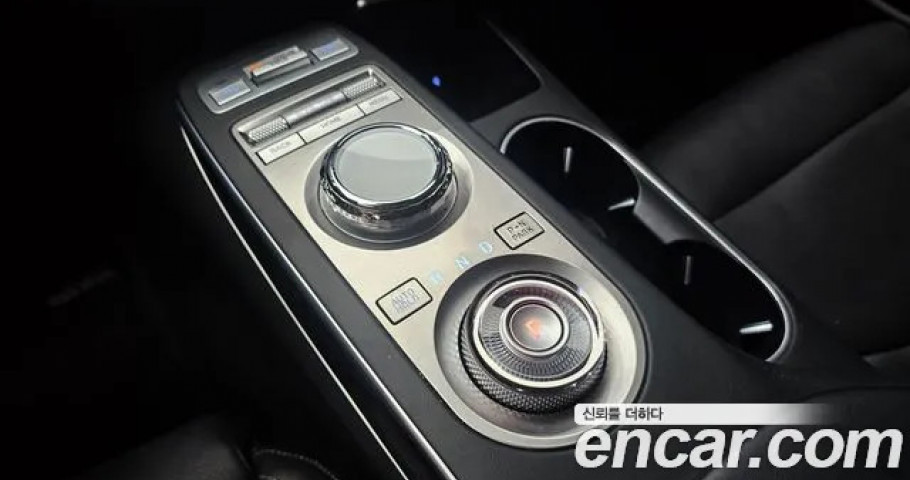 Genesis Gv70 