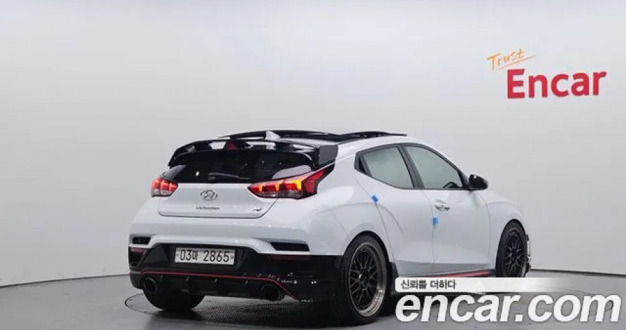 Hyundai Veloster 