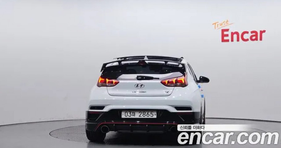 Hyundai Veloster 