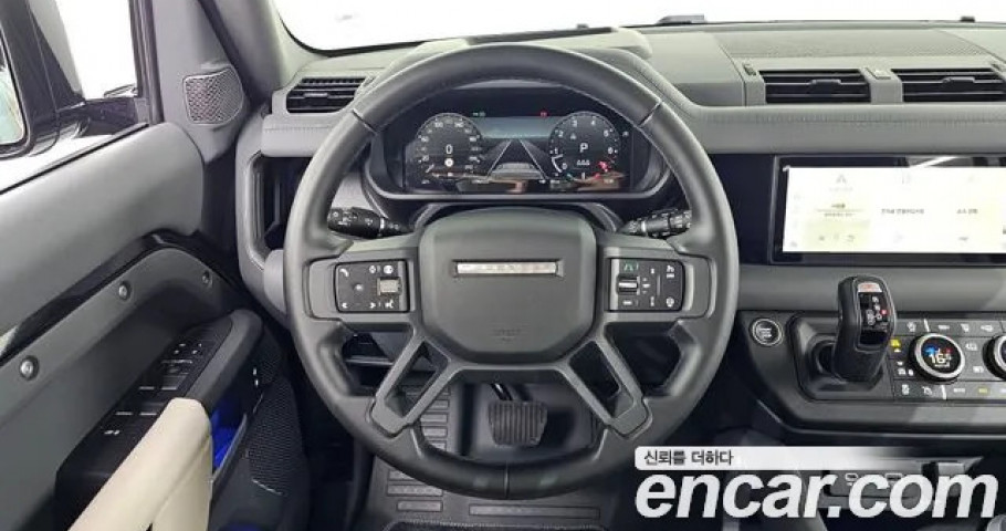 Land Rover Defender 