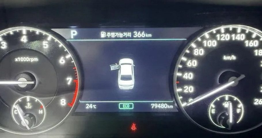 Genesis G90 