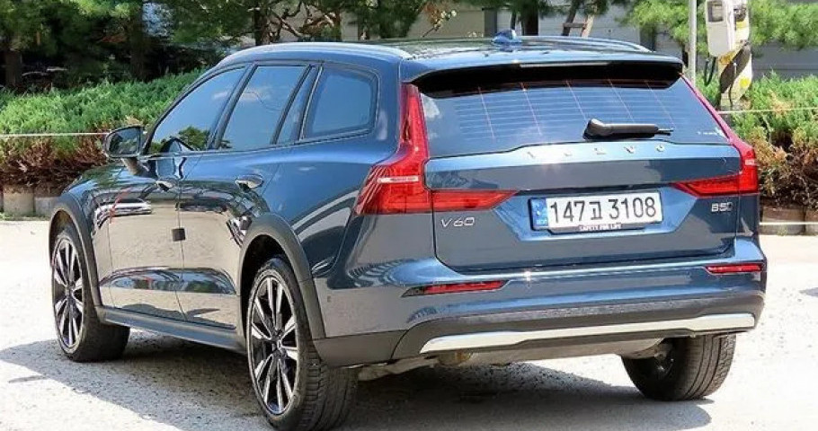 Volvo V60 