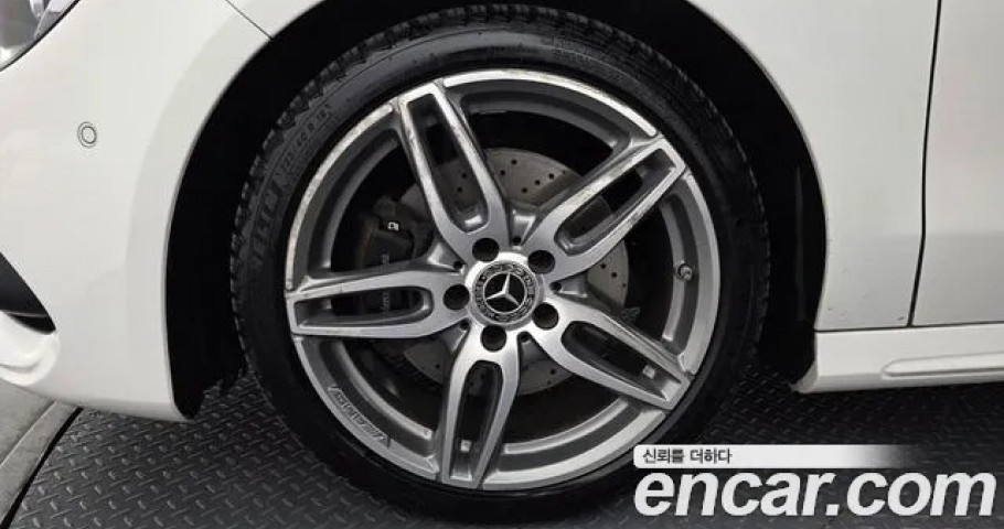 Mercedes-Benz Cla-Class 