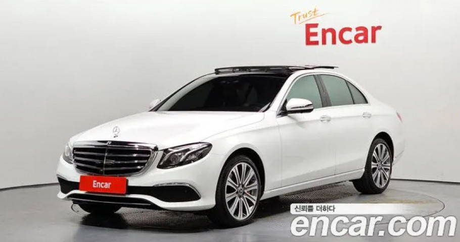 Mercedes-Benz E-Class 