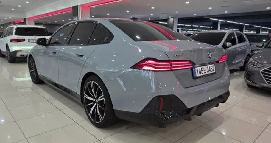 Bmw 5-Series 
