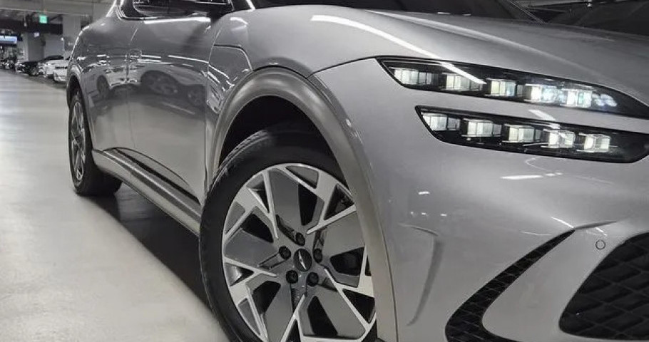 Genesis Gv60 