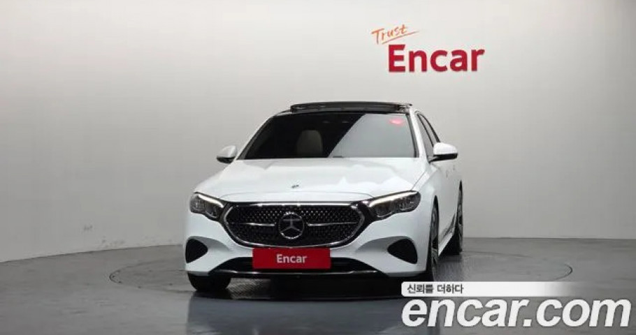 Mercedes-Benz E-Class 