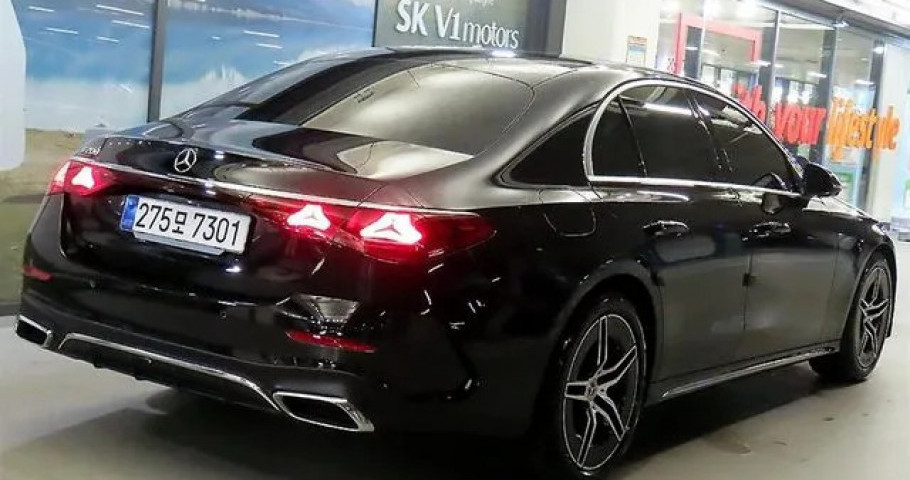 Mercedes-Benz E-Class 
