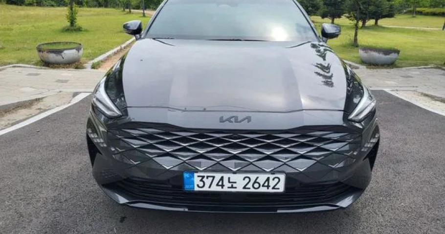 Kia K8 