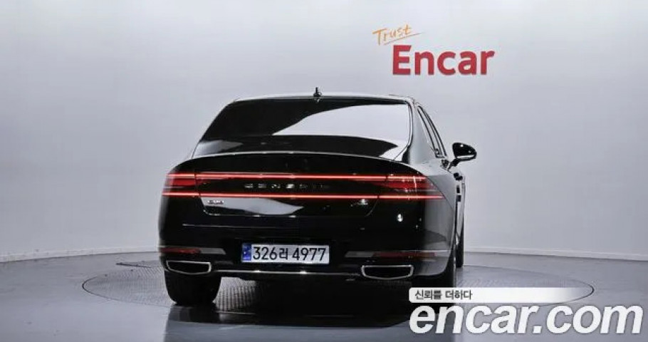 Genesis G90 