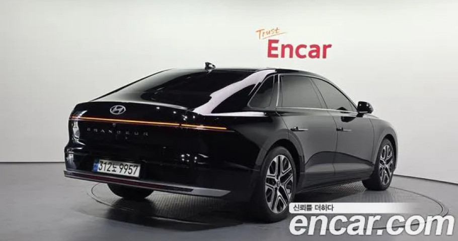Hyundai Grandeur 