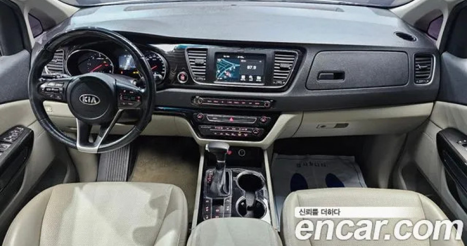 Kia Carnival 