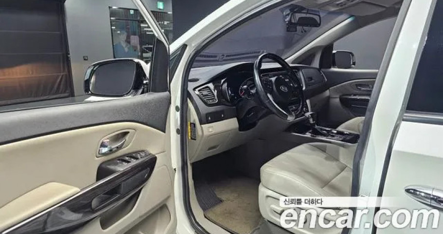 Kia Carnival 