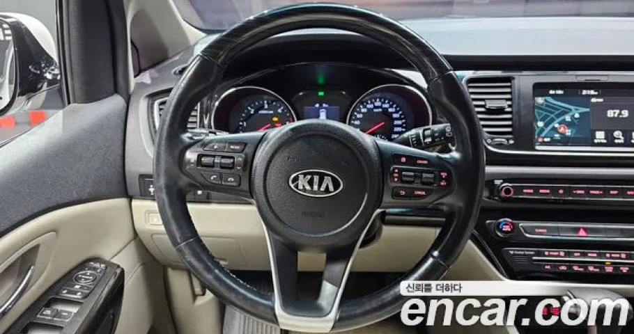 Kia Carnival 