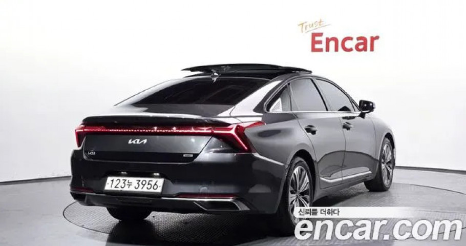 Kia K8 