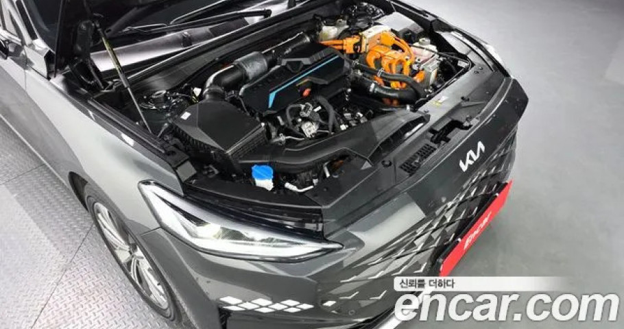 Kia K8 