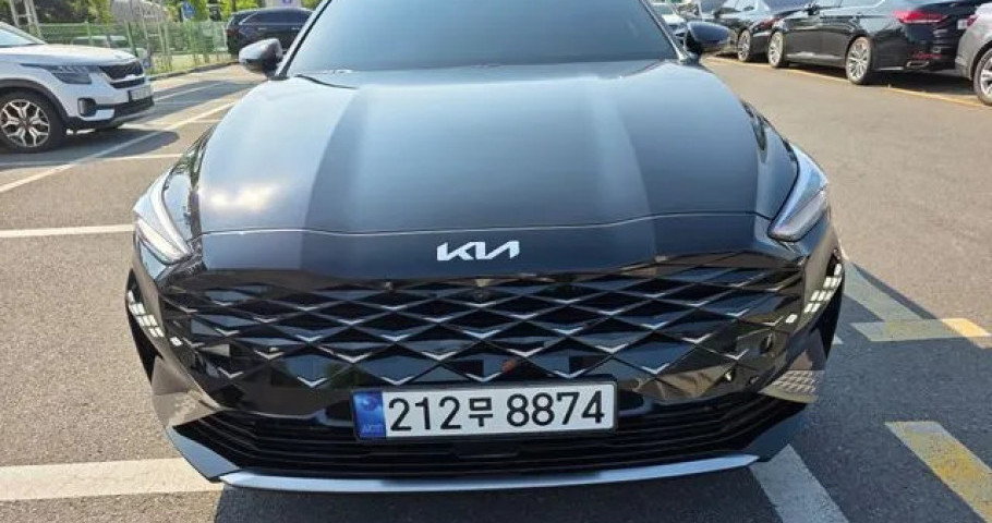 Kia K8 