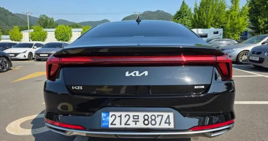 Kia K8 