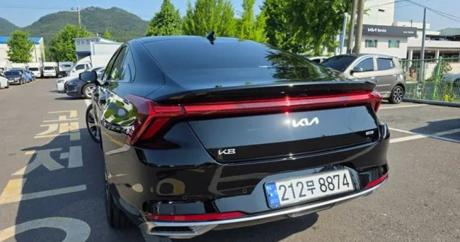 Kia K8 