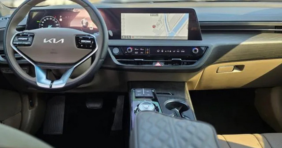 Kia K8 