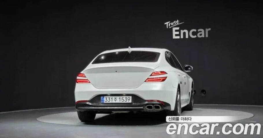 Genesis G70 