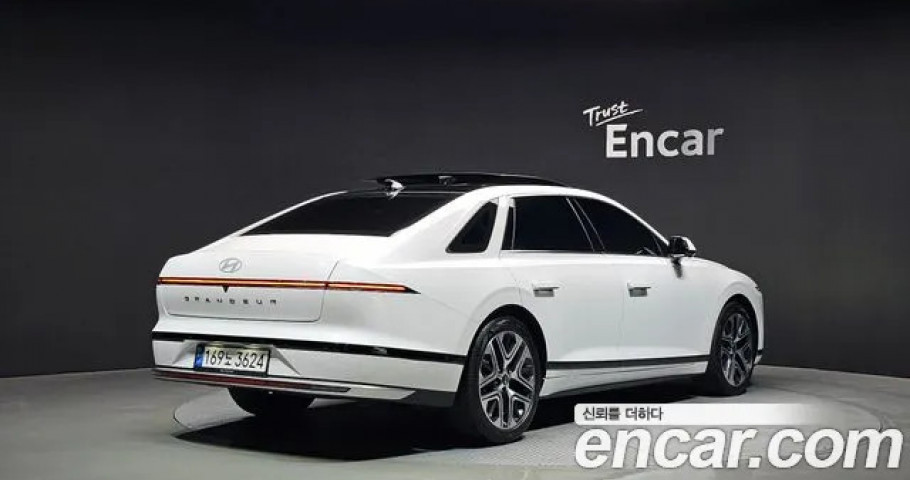 Hyundai Grandeur 