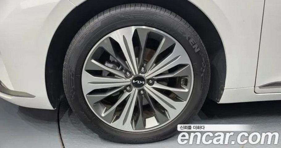 Kia K8 
