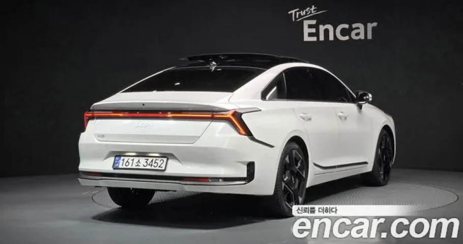 Kia K8 