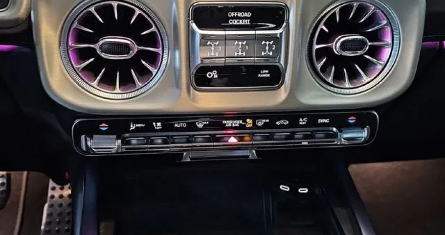 Mercedes-Benz G-Class 