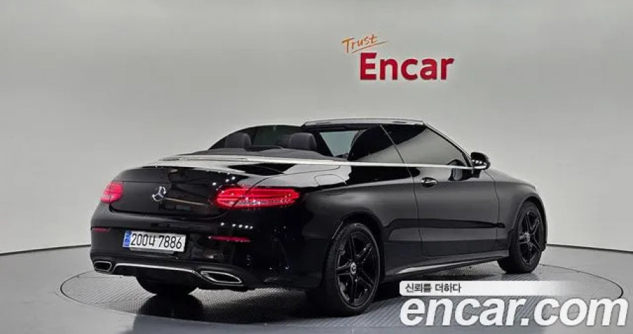 Mercedes-Benz C-Class 