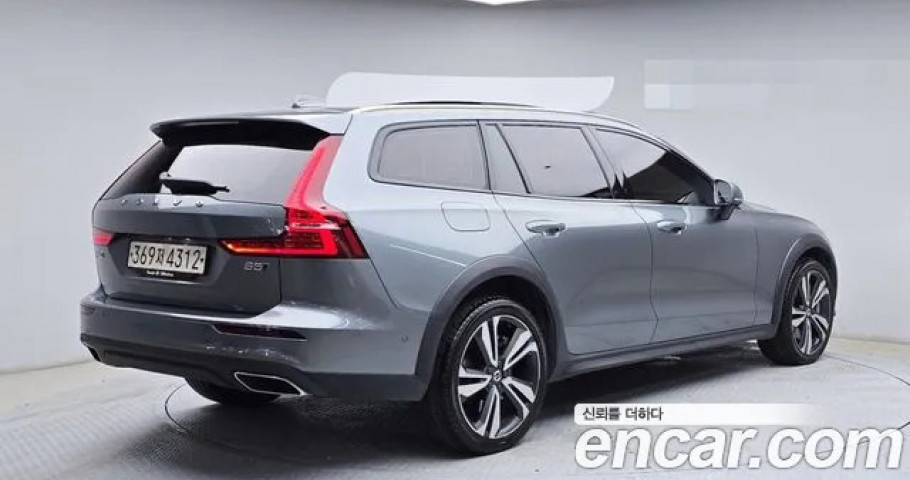 Volvo V60 