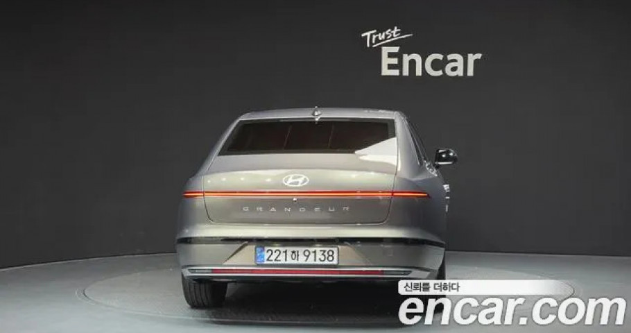 Hyundai Grandeur 