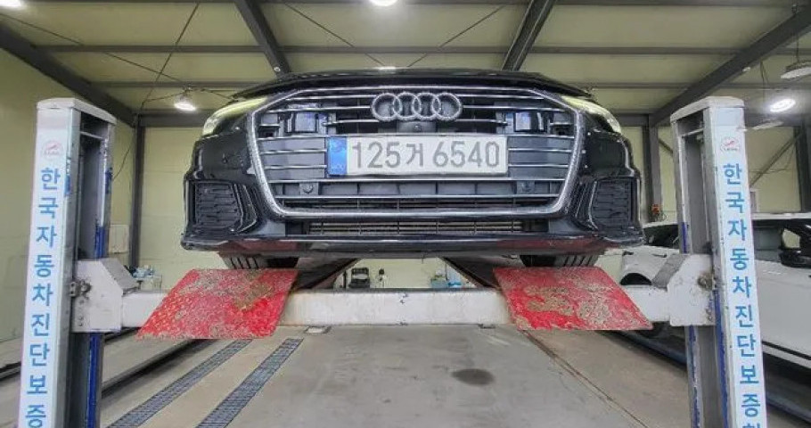 Audi A6 