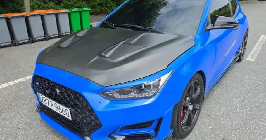 Hyundai Veloster 