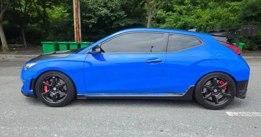 Hyundai Veloster 