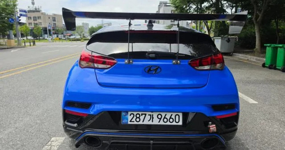 Hyundai Veloster 