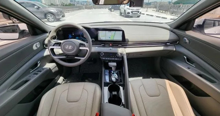 Hyundai Avante (Elantra) 
