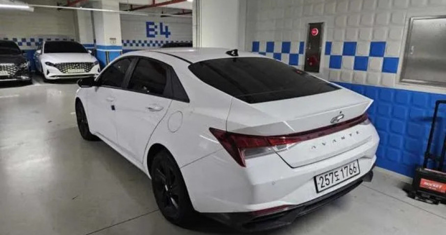 Hyundai Avante (Elantra) 